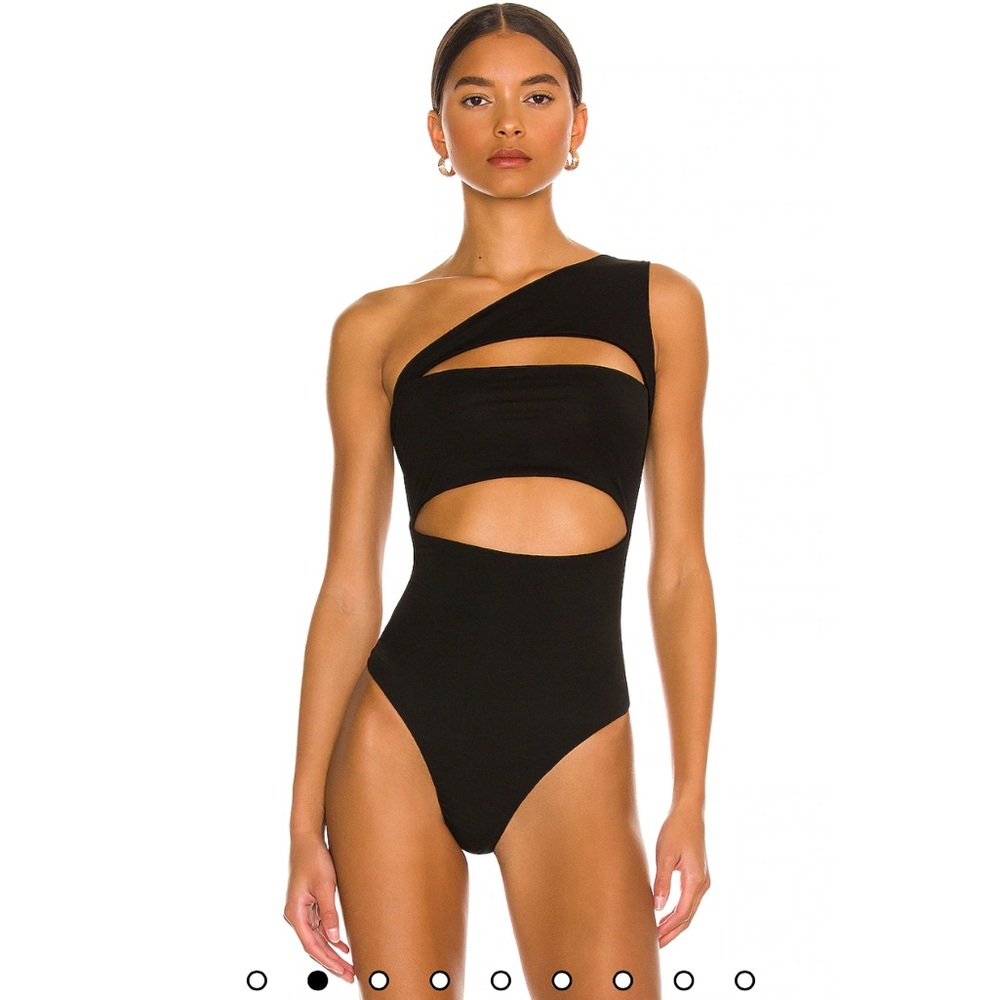 One-Shoulder Black BodySuit